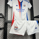 Lyon I 24/25 conjunto infantil blanco - Lyon - 24/25 - Conjunto infantil - Blanco - Fútbol - Equipamiento deportivo - Niños - Estilo