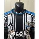 CAMISETA NEWCASTLE I 26/27 HOMBRE (VERSIÓN JUGADOR)