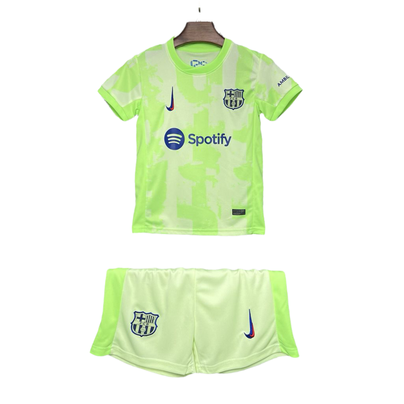 Conjunto infantil Barcelona verde 2024/25 - Verde - Infantil - Barcelona - Temporada 2024-2025 - Fútbol - Equipamiento deportivo - Niños - Estilo.