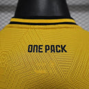 CAMISETA WOLVERHAMPTON  I 24/25 HOMBRE (VERSIÓN JUGADOR)