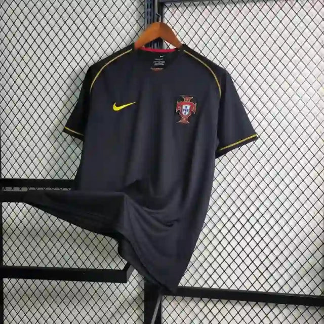 CAMISETA PORTUGAL II 2006 HOMBRE (RETRO)