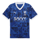 Al-Hilal 20242025 - Camiseta Al-Hilal - Uniforme titular Al-Hilal - Puma Al-Hilal - Liga Profesional Saudí - Copa del Rey de Campeones - Champions League - Diseño clásico - Diseño moderno - Azul - Blanco - Dorado - Gola redonda - Escudo del Al-Hilal - Logo de Puma - Identidad del club - Historia del club - Tecnologías innovadoras - Confort - Rendimiento.