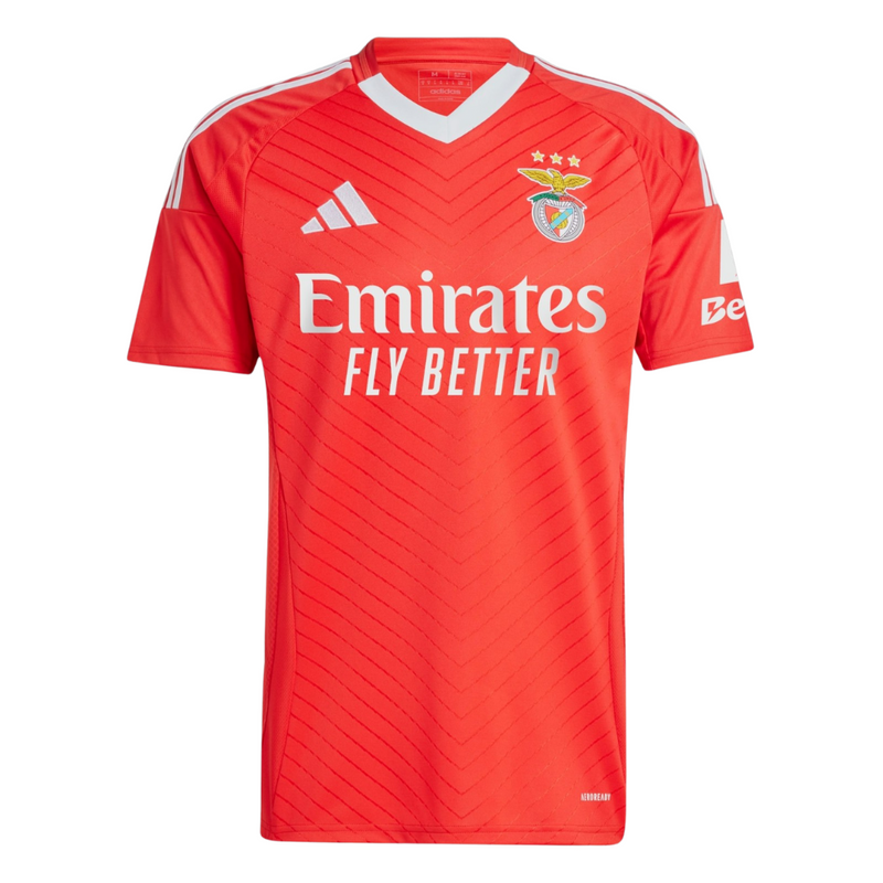 Benfica 20242025 - Camiseta Benfica - Uniforme titular Benfica - Adidas Benfica - Liga Portugal - Copa de Portugal - Champions League - Diseño clásico - Diseño moderno - Rojo - Blanco - Gola redonda - Escudo del Benfica - Logo de Adidas - Historia del club - Innovación de Adidas - Tecnologías innovadoras - Confort - Rendimiento.