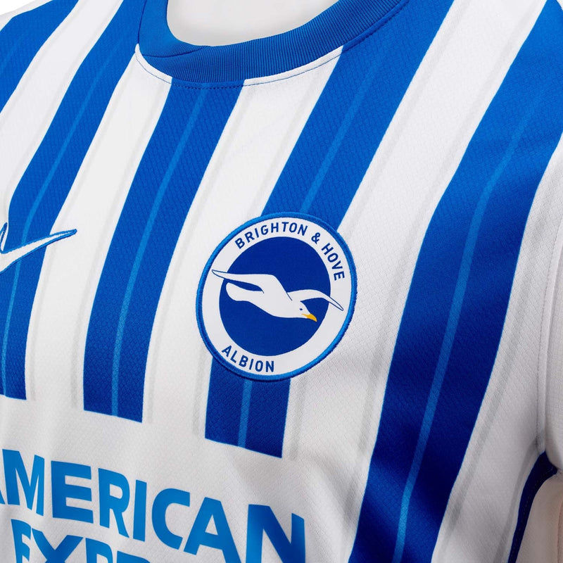 Camiseta Brighton - 2024-25 - Brighton - Fútbol - Premier League - Blanco - Azul - Amarillo - Nike - American Express -  Diseño -  Temporada - Camiseta titular - Club - Estadio - Jugadores - Moda - Estilo - Comprar - Camisetas de fútbol - Venta - Última colección - Moda deportiva -  Danny Welbeck - Kaoru Mitoma - Evan Ferguson - João Pedro -  