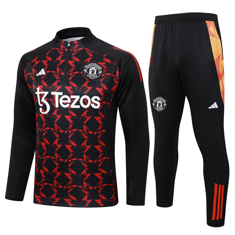 CONJUNTO LARGO MANCHESTER UNITED ENTRENAMIENTO VIII 24/25 HOMBRE