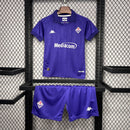 Fiorentina I 24/25 conjunto infantil morado - Fiorentina - 24/25 - Conjunto infantil - Morado - Fútbol - Equipamiento deportivo - Niños - Estilo