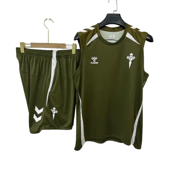 CONJUNTO CELTA DE VIGO ENTRENAMIENTO SIN MANGA HOMBRE 25/26
