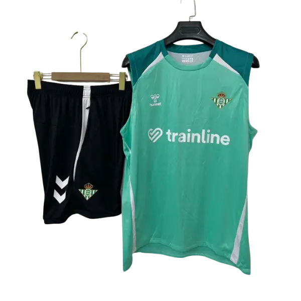 CONJUNTO BÉTIS ENTRENAMIENTO SIN MANGA HOMBRE 25/26