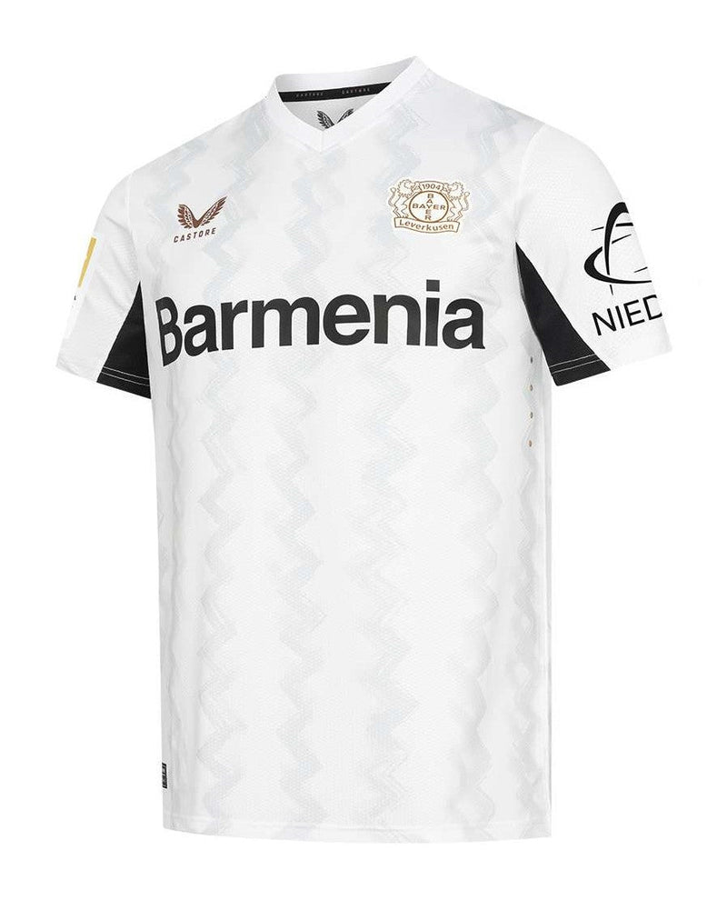 Camiseta - Bayer - 04 - Leverkusen - Uniforme - II - 2024-2025 - Castore - Blanca - Rayas - Zigzag - Gris - Claro - Frente - Fútbol - Bundesliga - Champions - League - Ropa - Deportiva - Fanáticos - Fútbol - Alemania - Compra - Online. 