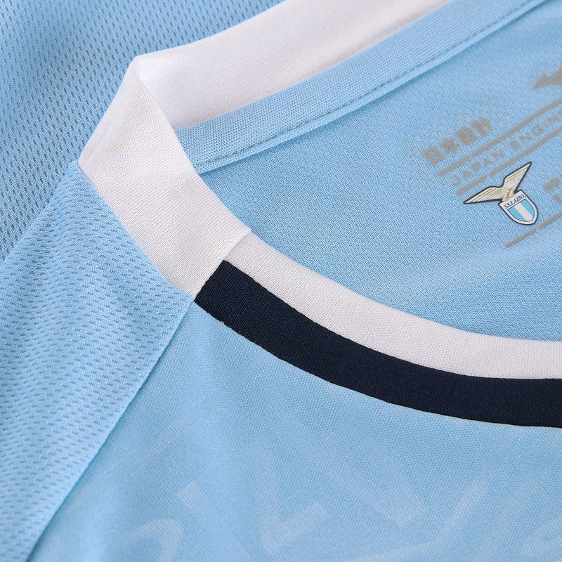 Camiseta Lazio - 2024-25 - Lazio - Fútbol - Serie A - Celeste - Blanco - Azul - Mizuno -  Diseño -  Temporada - Camiseta titular - Club - Estadio - Jugadores - Moda - Estilo - Comprar - Camisetas de fútbol - Venta - Última colección - Moda deportiva -  



