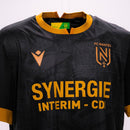 Nantes - 2024-2025 - Nantes - Fútbol - Ligue 1 - Copa de Francia - Macron -  Diseño -  Temporada - Camiseta suplente - Club - Estadio - Jugadores - Moda - Estilo - Comprar - Camisetas de fútbol - Venta - Última colección - Moda deportiva -  Azul marino - Blanco - Moderno - 