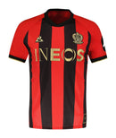 OGC Nice - 2024-2025 - Nice - Fútbol - Ligue 1 - Copa de Francia - Le Coq Sportif -  Diseño -  Temporada - Camiseta titular - Club - Estadio - Jugadores - Moda - Estilo - Comprar - Camisetas de fútbol - Venta - Última colección - Moda deportiva -  Rojo - Blanco - Clásico - Rayas verticales
