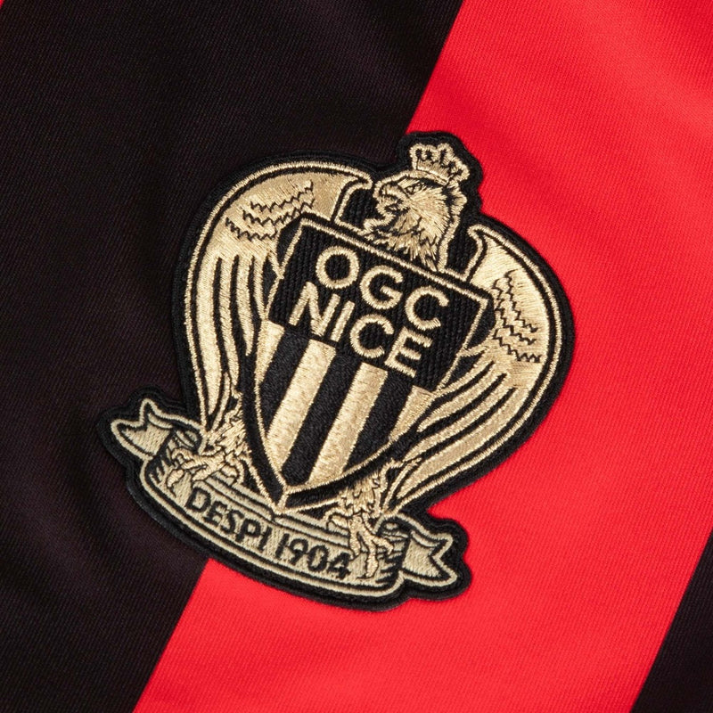 OGC Nice - 2024-2025 - Nice - Fútbol - Ligue 1 - Copa de Francia - Le Coq Sportif -  Diseño -  Temporada - Camiseta titular - Club - Estadio - Jugadores - Moda - Estilo - Comprar - Camisetas de fútbol - Venta - Última colección - Moda deportiva -  Rojo - Blanco - Clásico - Rayas verticales