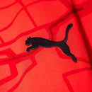 Stade Rennais - 2024-2025 - Rennes - Fútbol - Ligue 1 - Copa de Francia - Puma -  Diseño -  Temporada - Camiseta titular - Club - Estadio - Jugadores - Moda - Estilo - Comprar - Camisetas de fútbol - Venta - Última colección - Moda deportiva - Rojo - Negro - Clásico - Rayas verticales