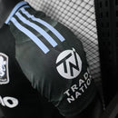 ASTON VILLA II 25/26 NEGRA HOMBRE VERSIÓN JUGADOR