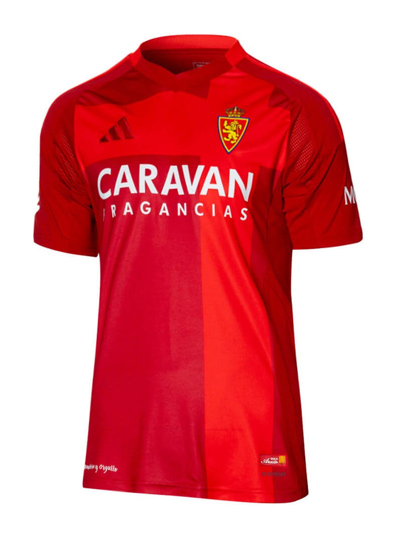 Real Zaragoza 2024/2025 - Camiseta visitante Real Zaragoza - Adidas - Rojo - Dos tonos - Emblema Adidas - 3 rayas - Camiseta "tomate" - Historia del club - Temporada - Fútbol - Estilo - Equipamiento deportivo. 