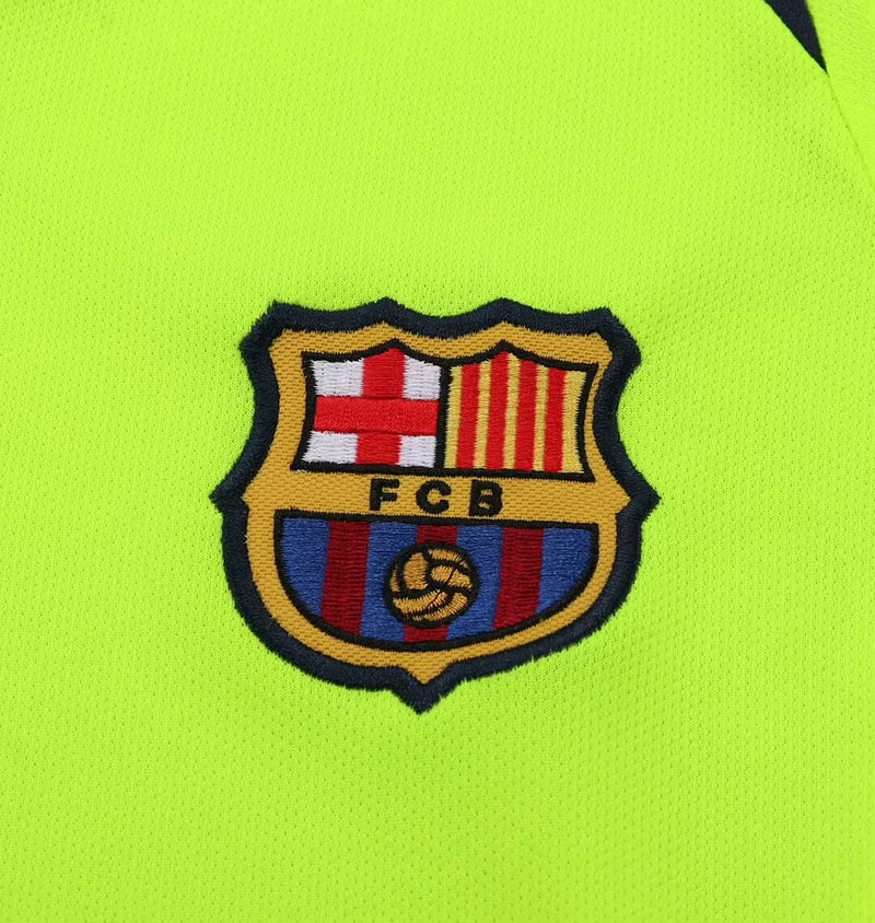 CAMISETA BARCELONA II 05/06 CONJUNTO INFANTIL (RETRO)