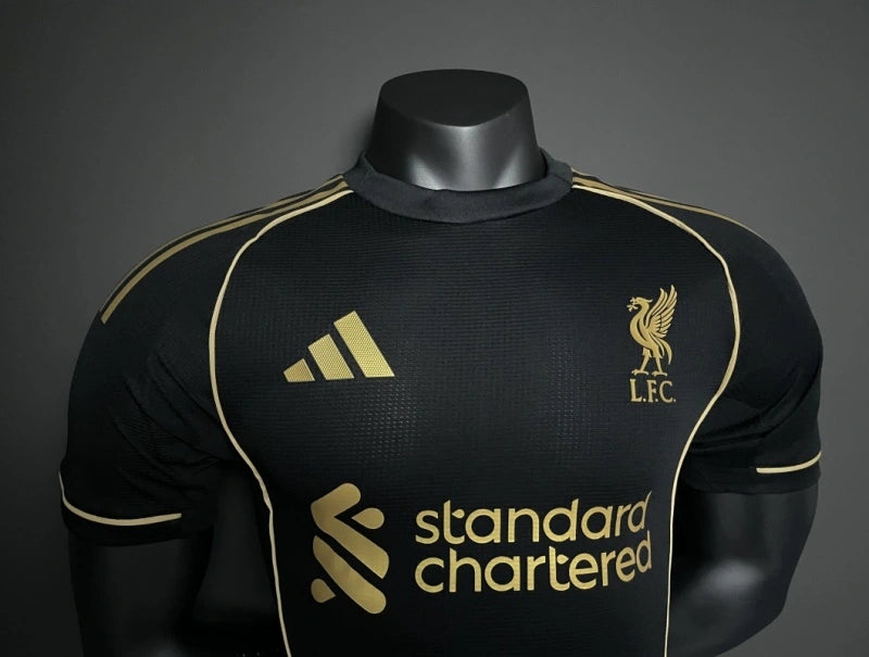 LIVERPOOL EDICIÓN ESPECIAL VIII NEGRA 25/26 HOMBRE (VERSIÓN JUGADOR)