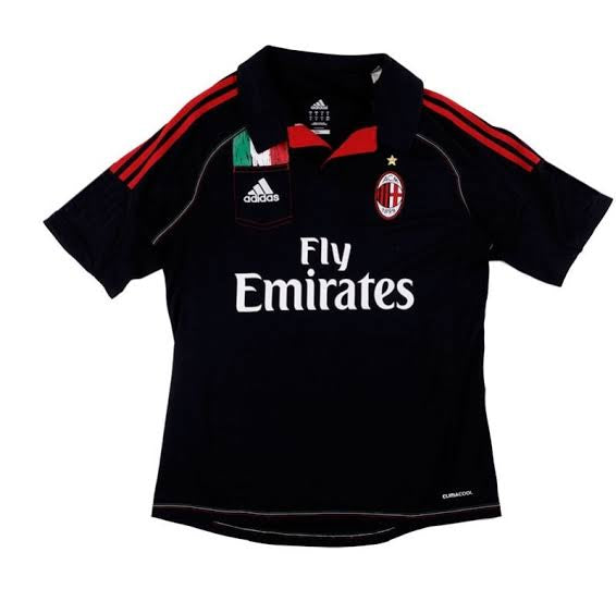 MILAN III 12/13 HOMBRE (RETRO)