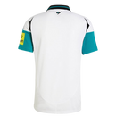 Newcastle United 2024/2025 - Camiseta alternativa Newcastle United - Premier League - Diseño elegante - Detalles modernos - Negro - Dorado - Blanco - Gola redonda - Escudo del Newcastle United - Identidad del club - Historia del club - Elementos clásicos - Detalles modernos.