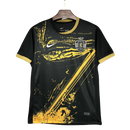 Sporting CP 20242025 - Cuarta camiseta Sporting CP - Nike Sporting CP - Primeira Liga - Taça de Portugal - Champions League - Diseño moderno - Cultura portuguesa - Azulejos - Blanco - Azul - Verde - Gola redonda - Escudo del Sporting CP - Logo de Nike - Tradición portuguesa - Innovación de Nike - Tecnologías innovadoras - Confort - Rendimiento