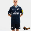 NEWCASTLE II 26/27 EQUIPACIÓN PARA NIÑOS