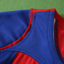 BARCELONA I 04/05 HOMBRE RETRO