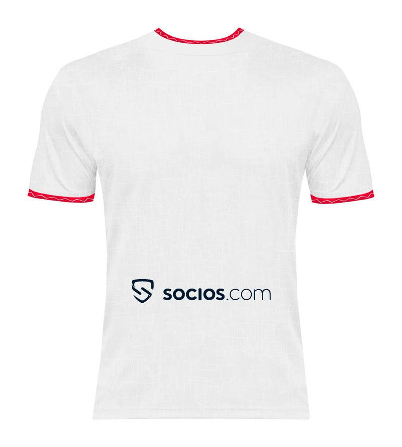 camiseta-casa-sevilla-fc-2024-25-nueva-camiseta-sevilla-24-25-diseno-blanco-exclusivo-fabricada-por-castore-alta-calidad-comodidad-superior-detalles-rojos-ideal-para-fanaticos-del-sev