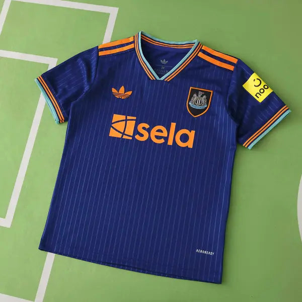 NEWCASTLE II 25/26 CONJUNTO INFANTIL