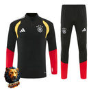 CHÁNDAL MEDIA CREMALLERA + PANTALONES ALEMANIA NEGRO Y ROJO 26/27 HOMBRE