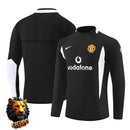 CHÁNDAL + PANTALONES MANCHESTER UNITED NEGRO Y BLANCO 02/03 HOMBRE RETRO
