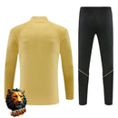 CHÁNDAL MEDIA CREMALLERA + PANTALONES BARCELONA DORADO Y MORADO 26/27 HOMBRE