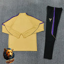 CHÁNDAL MEDIA CREMALLERA + PANTALONES BARCELONA DORADO Y MORADO 26/27 HOMBRE