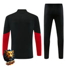 CHÁNDAL MEDIA CREMALLERA + PANTALONES AJAX NEGRO Y ROJO 26/27 HOMBRE