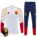 CHÁNDAL MEDIA CREMALLERA + PANTALONES ESPAÑA BLANCO Y AMARILLO 26/27 HOMBRE