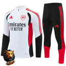 CHÁNDAL MEDIA CREMALLERA + PANTALONES ARSENAL BLANCO Y NEGRO 26/27 HOMBRE
