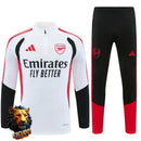 CHÁNDAL MEDIA CREMALLERA + PANTALONES ARSENAL BLANCO Y NEGRO 26/27 HOMBRE