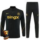 CHÁNDAL MEDIA CREMALLERA + PANTALONES CHELSEA NEGRO Y BLANCO 26/27 HOMBRE
