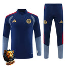 CHÁNDAL MEDIA CREMALLERA + PANTALONES BAYERN MÚNICH AZUL MARINO Y GRIS 26/27 HOMBRE