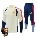 CHÁNDAL MEDIA CREMALLERA + PANTALONES BAYERN MÚNICH BEIGE Y AZUL MARINO 26/27 HOMBRE