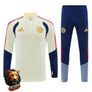 CHÁNDAL MEDIA CREMALLERA + PANTALONES BAYERN MÚNICH BEIGE Y AZUL MARINO 26/27 HOMBRE