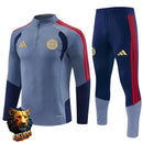 CHÁNDAL MEDIA CREMALLERA + PANTALONES BAYERN MÚNICH GRIS OSCURO Y AZUL MARINO 26/27 HOMBRE