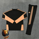 CHÁNDAL MEDIA CREMALLERA + PANTALONES ARSENAL NEGRO Y NARANJA 26/27 HOMBRE