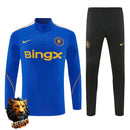 CHÁNDAL MEDIA CREMALLERA + PANTALONES CHELSEA AZUL Y BLANCO 26/27 HOMBRE