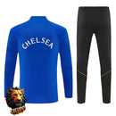 CHÁNDAL MEDIA CREMALLERA + PANTALONES CHELSEA AZUL Y BLANCO 26/27 HOMBRE