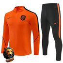 CHÁNDAL MEDIA CREMALLERA + PANTALONES HOLANDA NARANJA Y NEGRO 26/27 HOMBRE