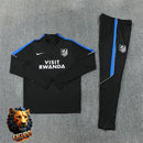 CHÁNDAL MEDIA CREMALLERA + PANTALONES ATLÉTICO DE MADRID NEGRO Y AZUL 26/27 HOMBRE