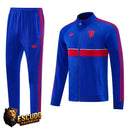 CHÁNDAL + PANTALONES MANCHESTER UNITED AZUL VIII 26/27 HOMBRE