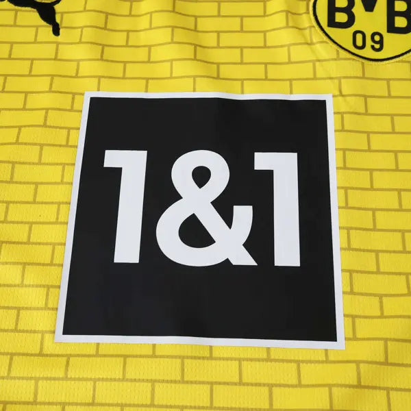 CAMISETA BORUSSIA DORTMUND AMARILLA VERSIÓN COPA 25/26 HOMBRE