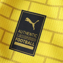CAMISETA BORUSSIA DORTMUND AMARILLA VERSIÓN COPA 25/26 HOMBRE